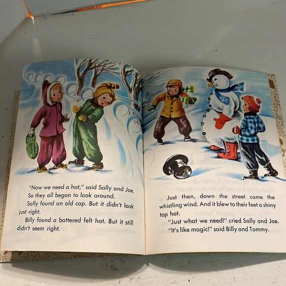 Vintage 1982 35th ed A Little Golden Book Frosty the snow man hardcover book - Picture 8 of 10